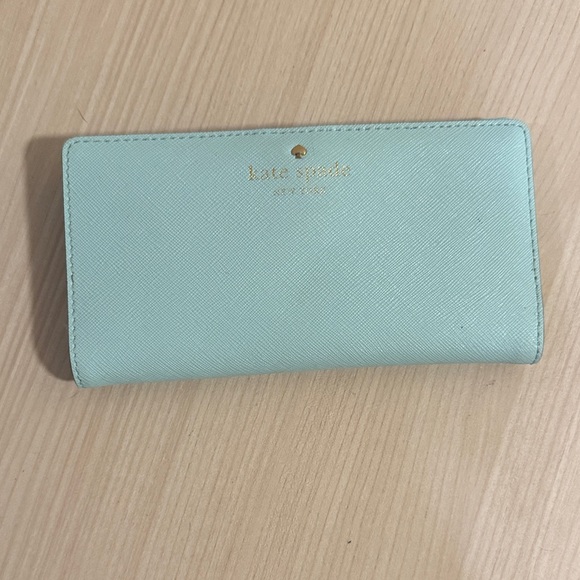 Kate Spade Pastel Green Wallet - Picture 1 of 3
